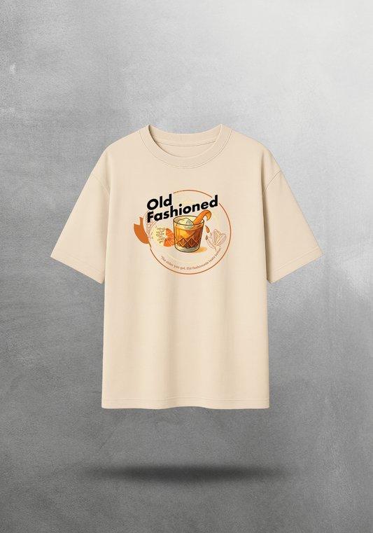 Kokteyl temalı unisex oversize tişört – Old Fashioned Kokteyl, minimal, klasik kokteyl, siyah, bej, krem