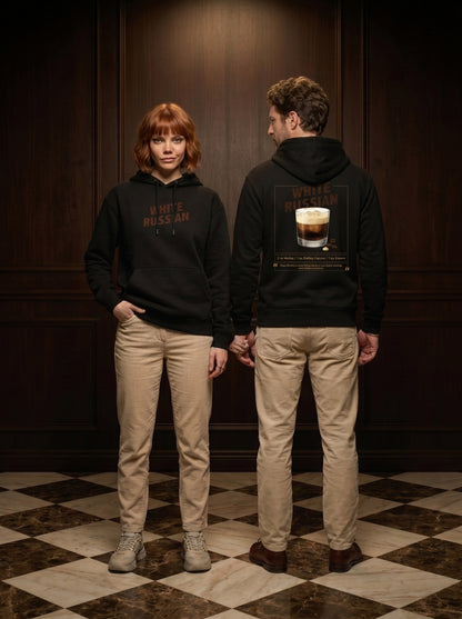 Mr.B White Russian Hoodie · Siyah · Lisa ve Nathan ürünü giyerken (kurgusal karakterler, görsel yapay zekâ ile üretildi)