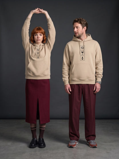 Mr.B Yengeç Burcu Hoodie · MODIAC · Clover Club · Bej · model çekimi 1