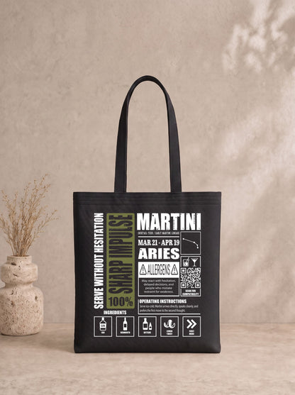 Mr.B Koç Burcu Bez Çanta · Zodiac of Cocktails · Martini · Siyah · ürün görseli, baskılı arka yüz